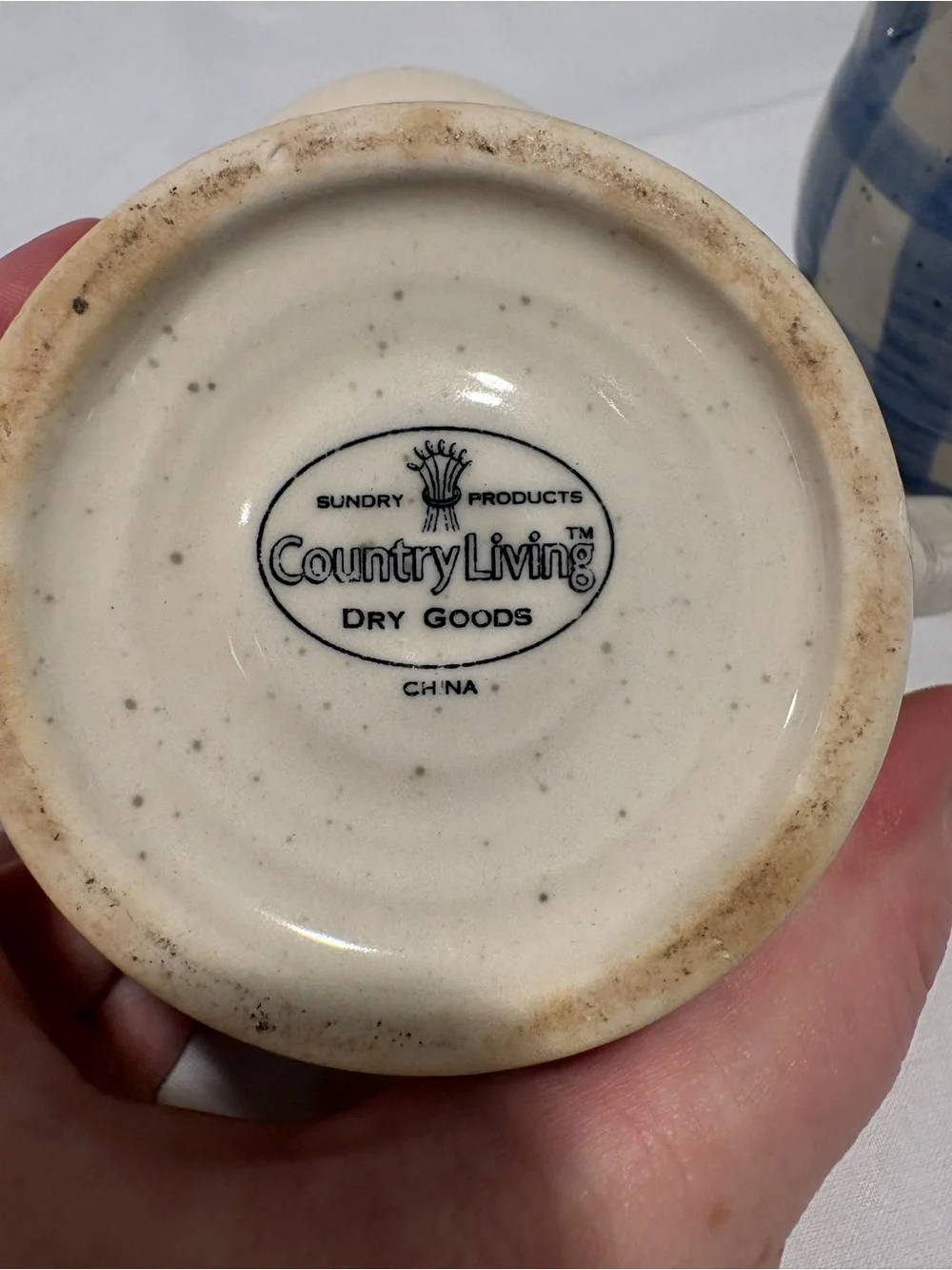 Sundry matching ceramic